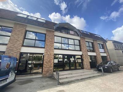 Bureaux, local professionnel Fontenay Sous Bois - 17 m² - 672 €