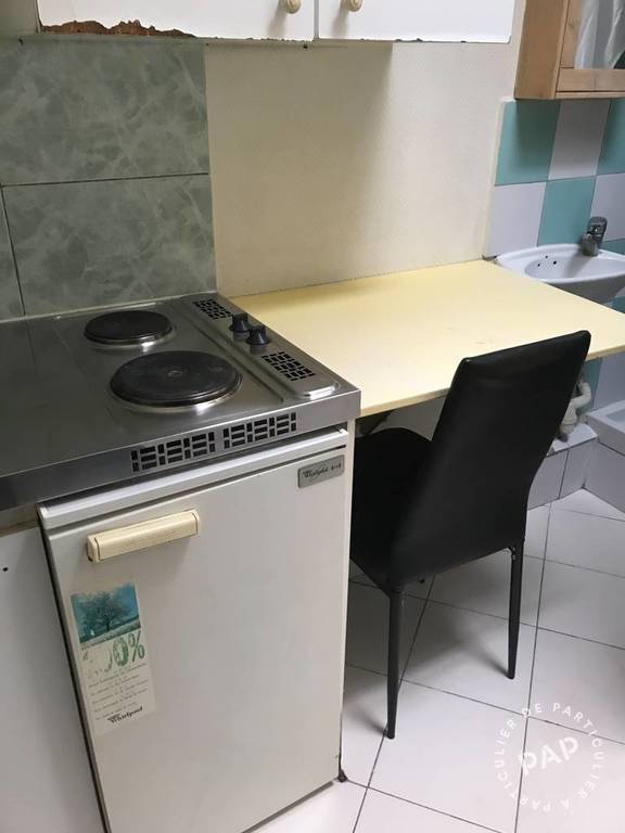 Location appartement studio Paris 9e