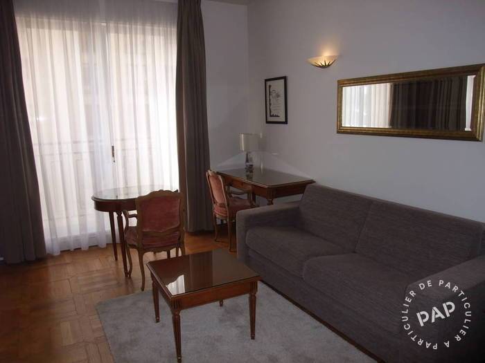 Location appartement studio Paris 8e