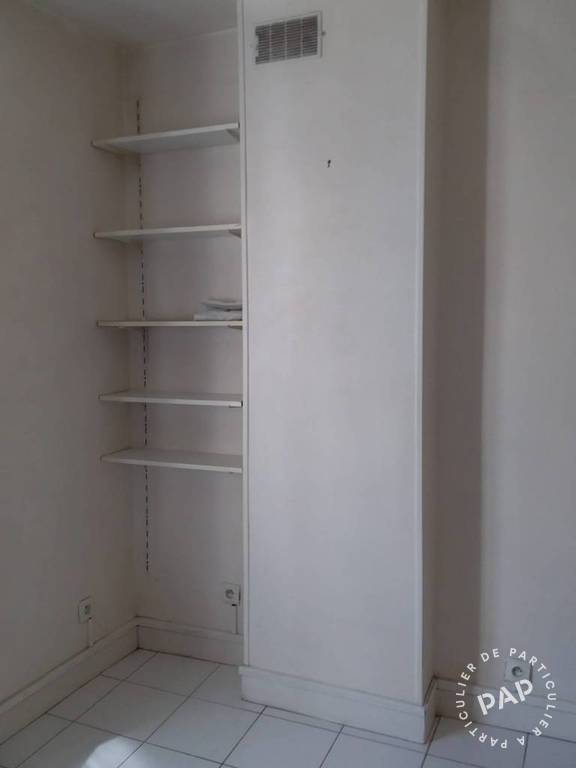 Location appartement studio Paris 18e