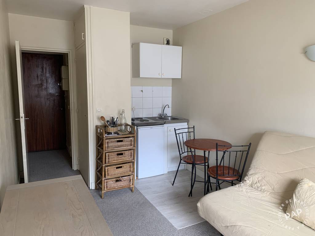 Location appartement studio Paris 17e