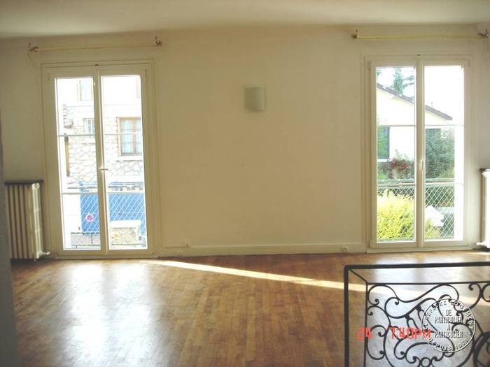 Location immobilier 2.363&nbsp;&euro; Viroflay