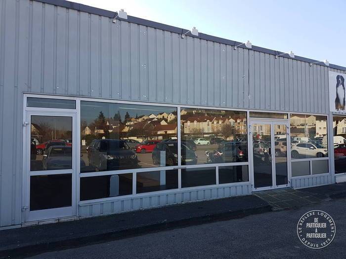 Vente et location Local commercial Hardricourt (78250) 169 m² 2.100 €