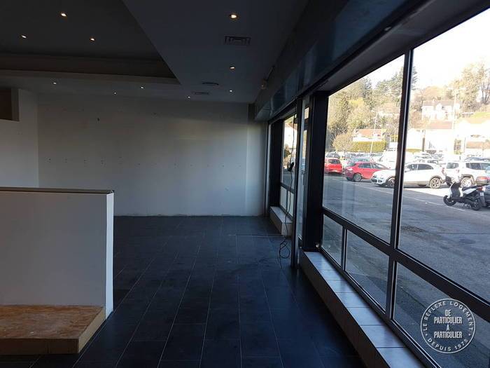 Vente et location Local commercial 169 m²