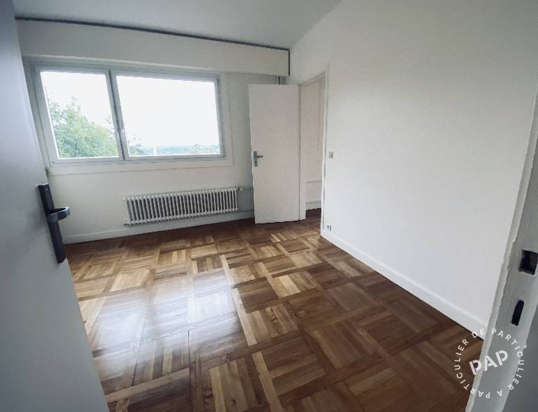 Location immobilier 1.640&nbsp;&euro; Garches (92380)