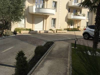 Sainte-Genevieve-Des-Bois (91700