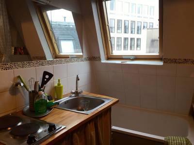 Paris 8E