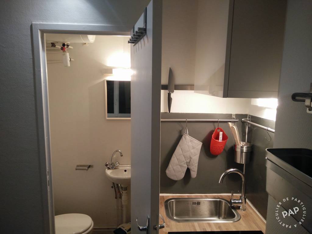 Location appartement studio Paris 18e