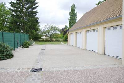 Boinvilliers (78200)