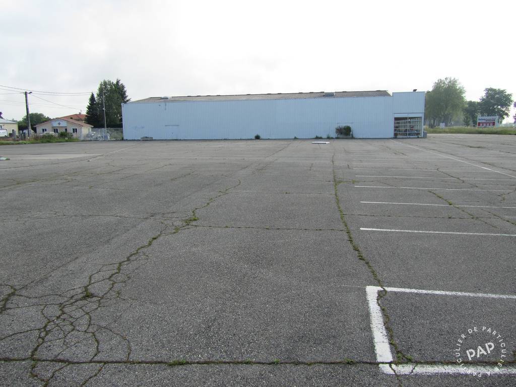 Local commercial 650.000 € 1.800 m² Rabastens (81800)