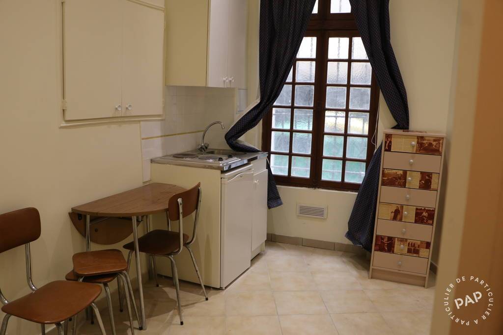 Location appartement studio Paris 18e