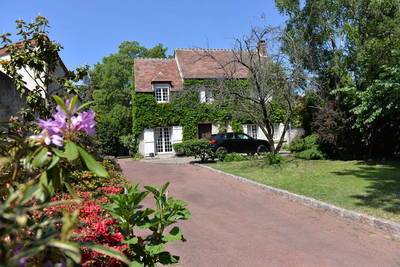 Villeneuve-La-Garenne (92390)