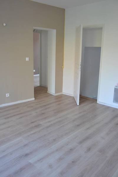 Valenciennes (59300)