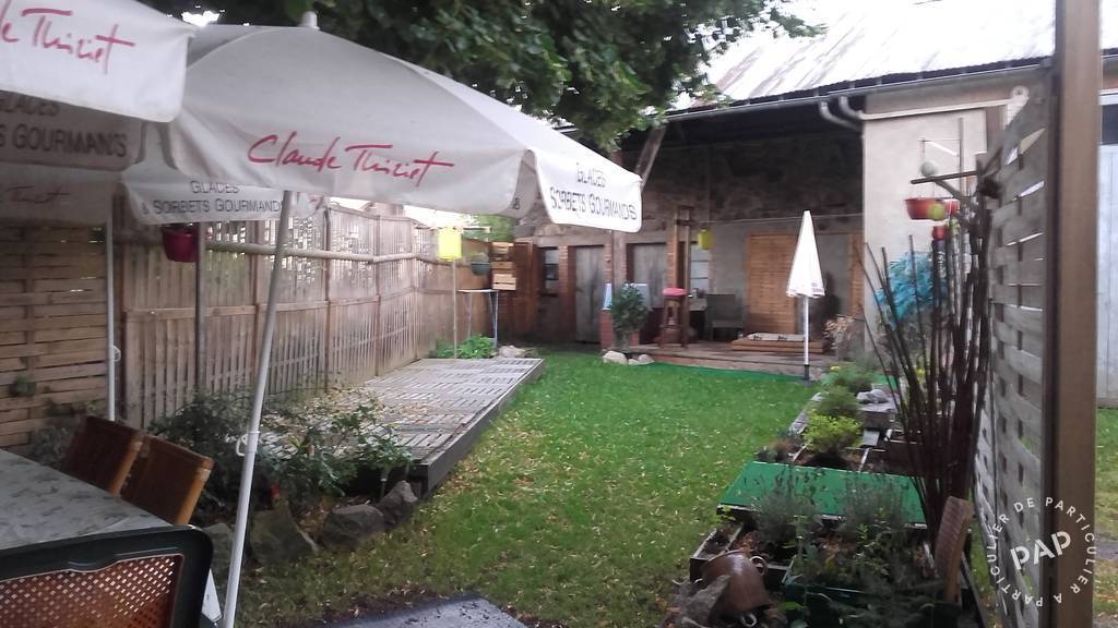 Fonds de commerce Saint-Julien-Puy-Laveze (63820) 136.000 €
