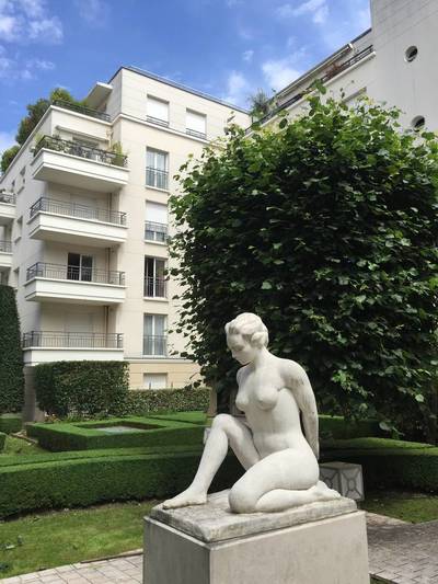 Issy-Les-Moulineaux (92130)