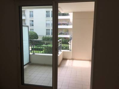 Issy-Les-Moulineaux (92130)