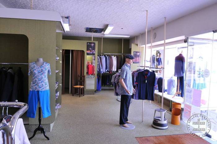 Local commercial 403 m²