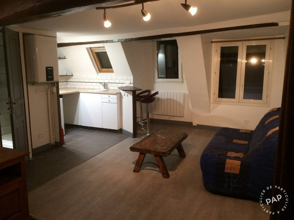 Location appartement studio Paris 3e