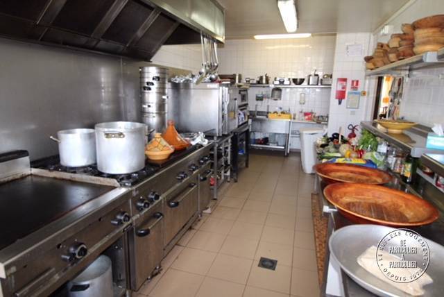 Local commercial 700 m²