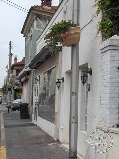 Bureaux, local professionnel 1.200 € 96 m² Villemomble (93250)