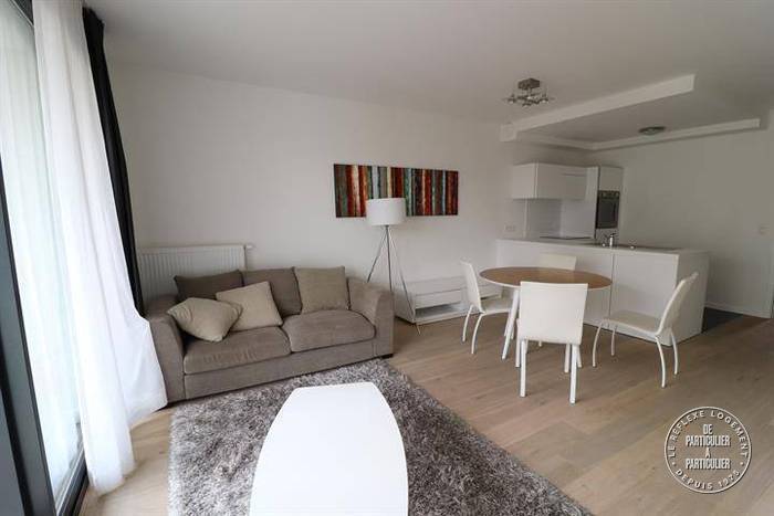 Location appartement studio Paris 8e