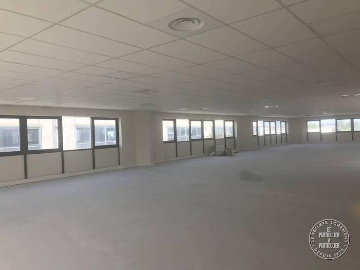Vente et location Local d'activité 190 m²