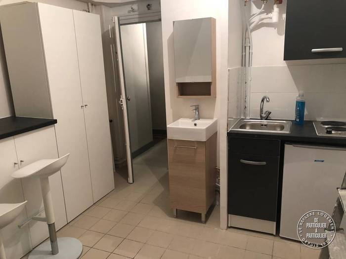 Location appartement studio Paris 15e