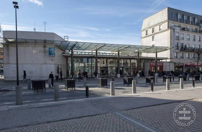 Bureaux, local professionnel 750 € 22 m² Serris