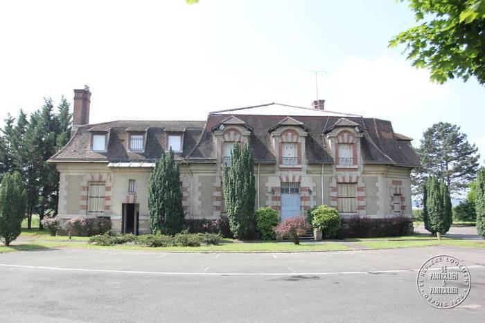 Vente et location Local d'activité Carrieres-Sous-Poissy (78955) 189 m² 3.600 €