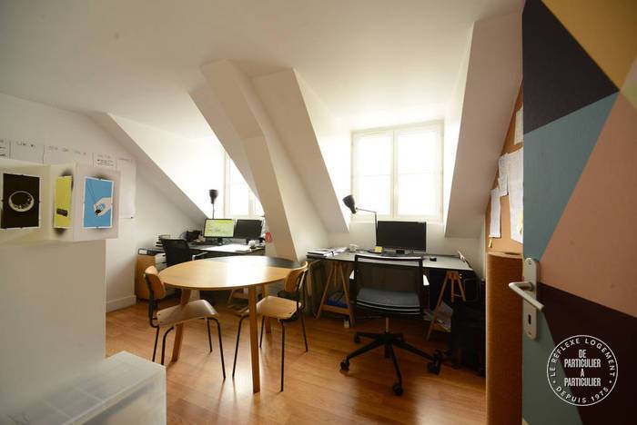 Bureaux, local professionnel Paris 12E 2.790 €