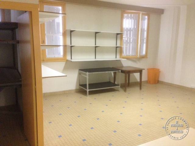 Local commercial 203 m²