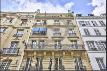 Paris 8E