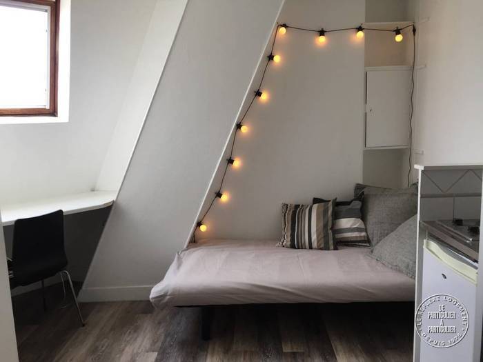 Location appartement studio Paris 10e