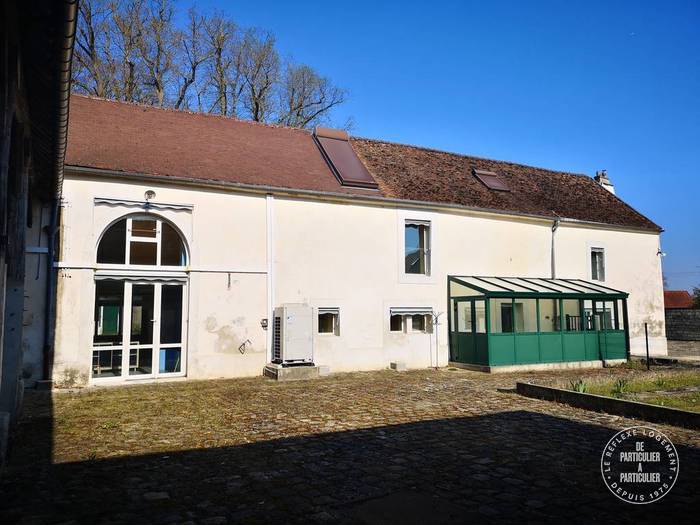Vente et location Local d'activité Chennevieres-Les-Louvres (95380) 600 m² 7.500 €