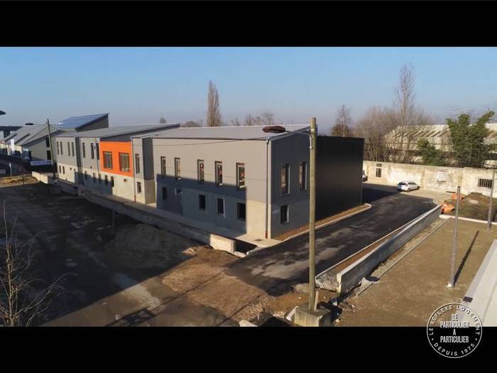 Vente et location Local d'activité Saint-Cyr-L'ecole (78210) 332 m² 2.905 €