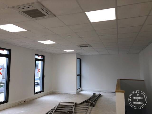 Vente et location Local d'activité 332 m²