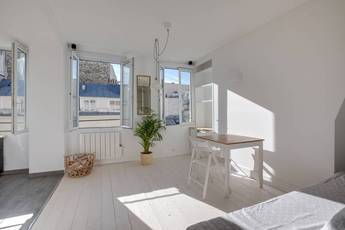Paris 9E