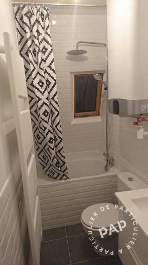 Location appartement studio Paris 18e