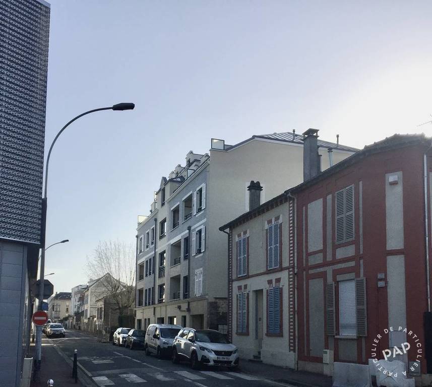 Location studio 30 m² SaintGermainEnLaye (78100) 30 m² 676