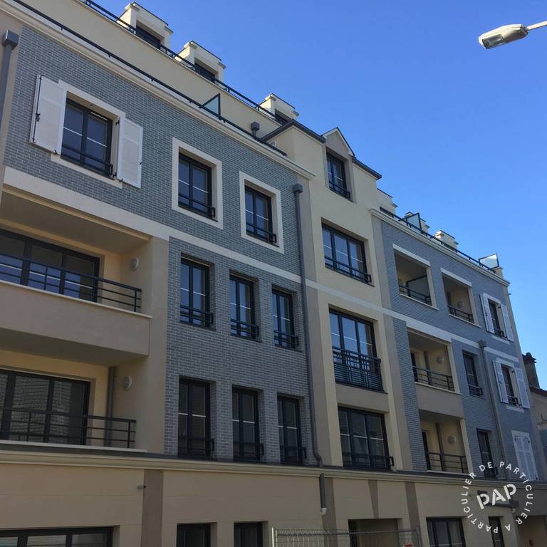 Location studio 30 m² SaintGermainEnLaye (78100) 30 m² 676