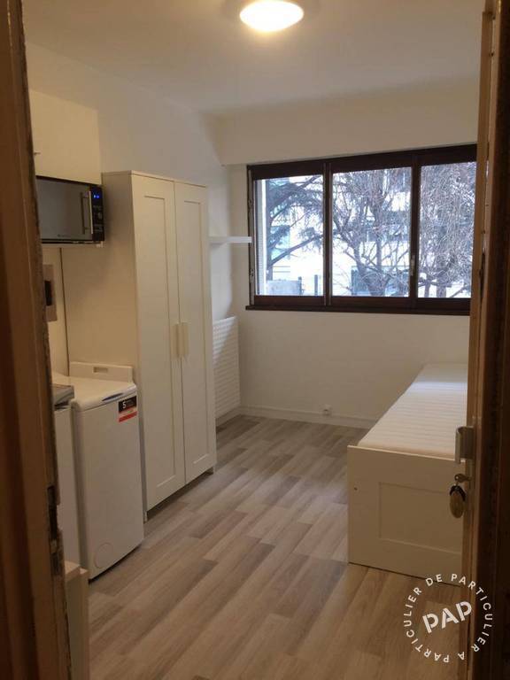 Location appartement studio Paris 20e