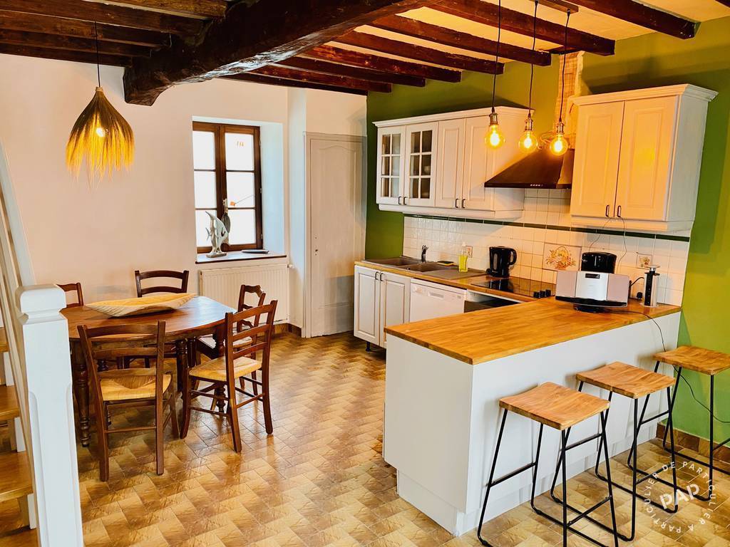 Location maison 8 pièces Vignieu (38890)