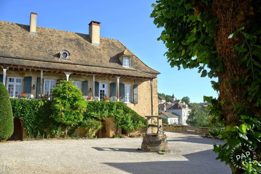 Vente maison 280 m² MontagnyLèsBuxy (71390) 280 m² 795.000 € De