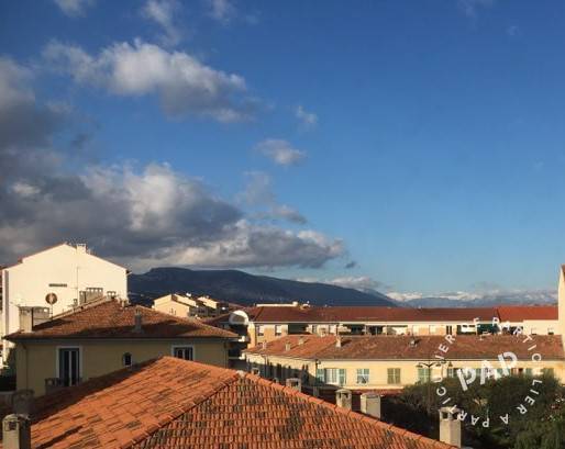 Vente appartement 2 pièces Saint-Laurent-du-Var (06700)