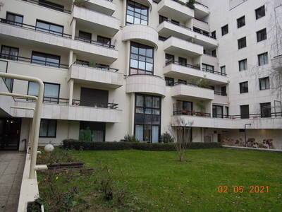 Sèvres (92310)
