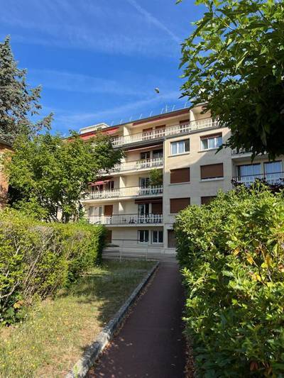 Fontainebleau (77300)