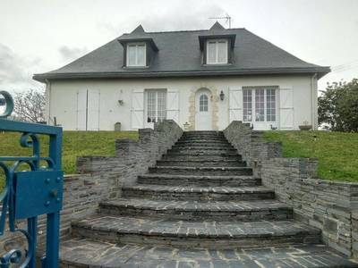 Vente maison 230 m² Angers (49000) - 467.640 €