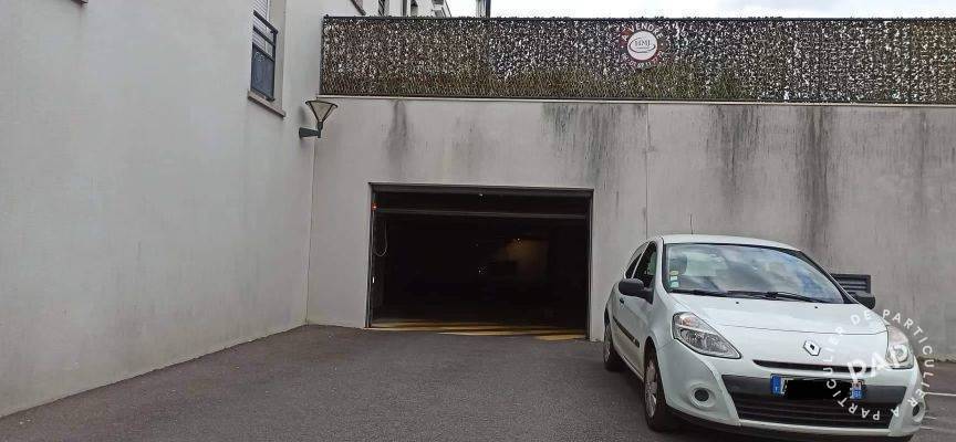 Vente Garage, parking Saint-Pierre-Du-Perray (91280)  9.000&nbsp;&euro;