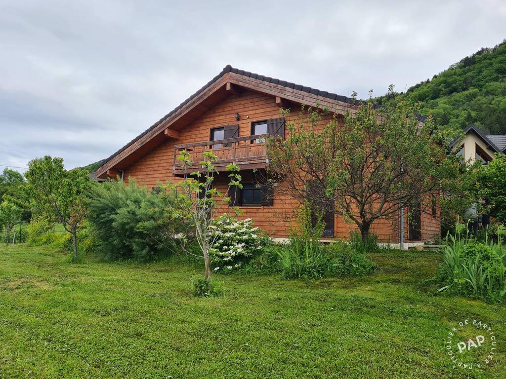 Location maison 6 pièces Saint-Pierre-de-Soucy (73800)