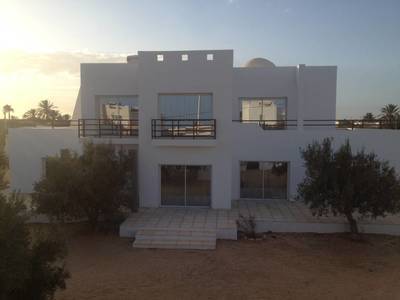 Villa Haut Standing En Tunisie